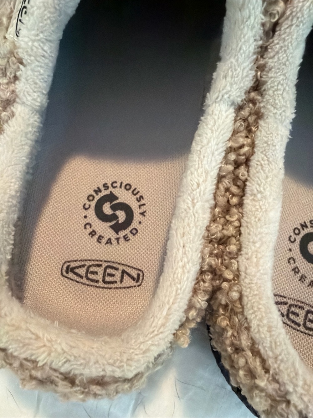 Two Pairs Keen Women’s Howser II & Howser III Slide Fleece Birch Taupe US11 EU42 - Picture 5 of 12